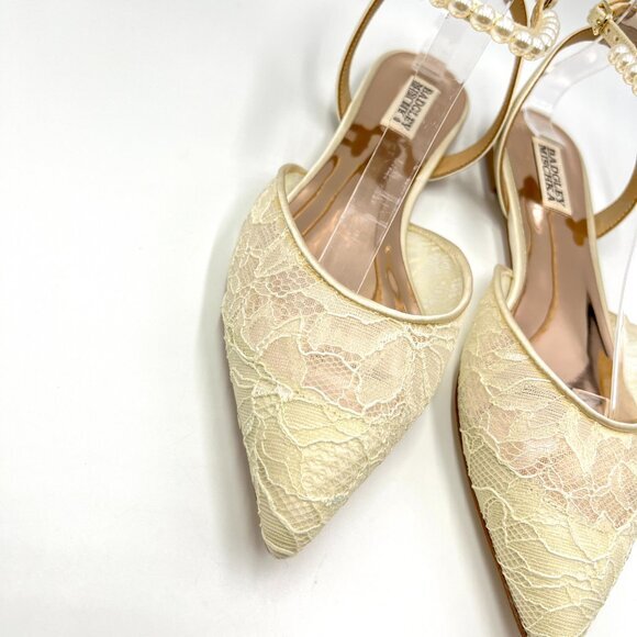 Badgley Mischka Womens Size 8 Ivory White Satin Lace Point Toe Dress Flats Shoes - Picture 4 of 12